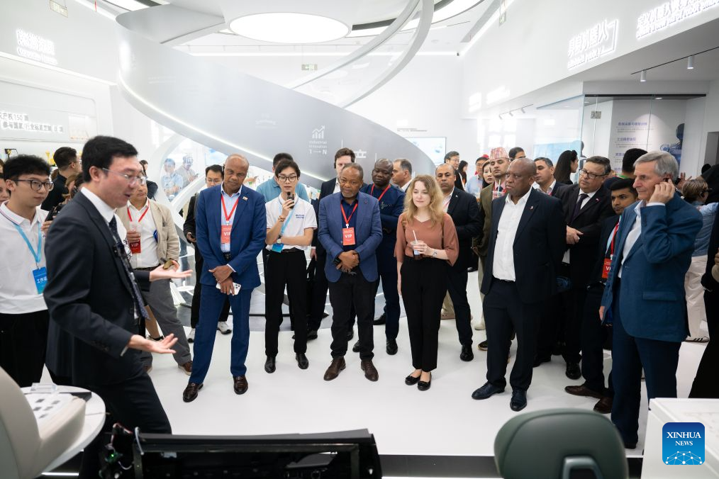 China Focus: Diplomatic envoys explore high tech vitality in central ...
